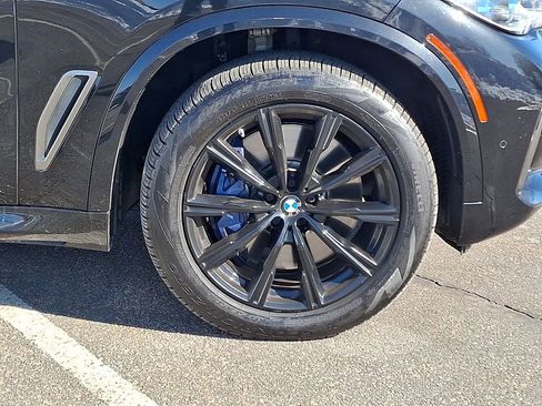Used 2021 BMW X5 M50i w/ Executive Package image 12