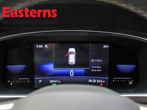 Used 2023 Volkswagen Tiguan SE image 17