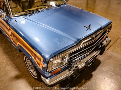 Used 1987 Jeep Grand Wagoneer AWD/4WD image 14