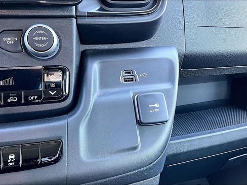 Used 2024 RAM ProMaster 3500 w/ Delivery Van Package FWD image 11