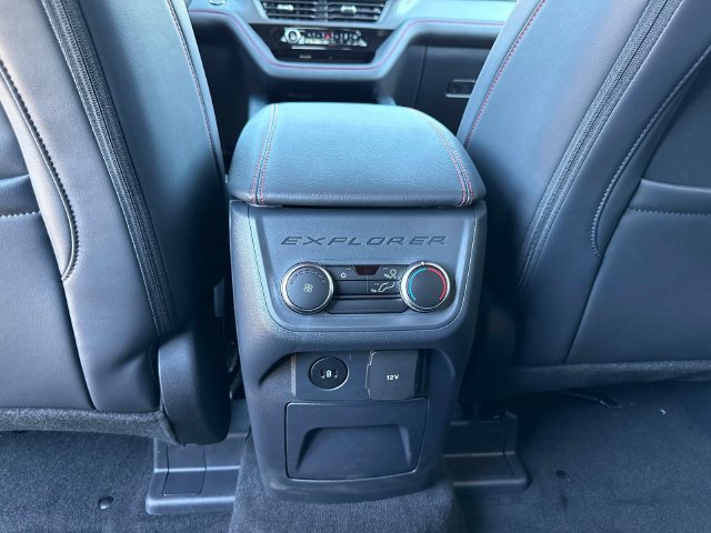 New 2027 Ford Explorer ST-Line w/ ST-Line Street Pack RWD image 17