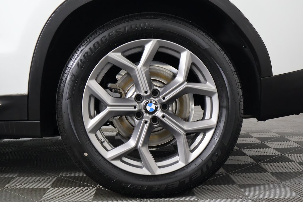 Certified 2024 BMW X3 sDrive30i w/ Convenience Package RWD image 16