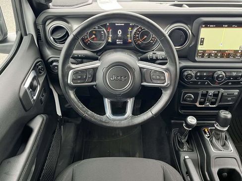 Used 2023 Jeep Wrangler Sahara w/ Cold Weather Group image 17