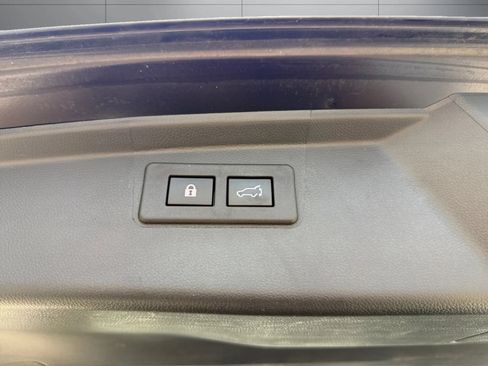 Used 2022 Subaru Outback Limited AWD/4WD image 10