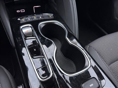 Used 2023 Buick Envision Preferred image 33