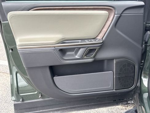 Used 2022 Rivian R1T Launch Edition image 10