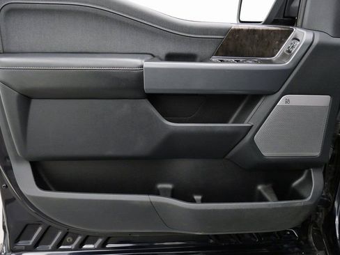 Used 2021 Ford F150 Lariat w/ Max Trailer Tow Package image 13