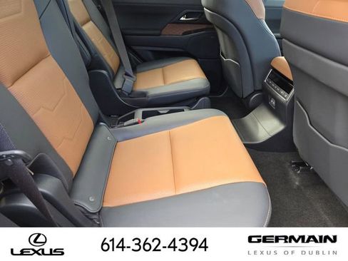 Certified 2025 Lexus GX 550 w/ Accessory Package (2T) image 36