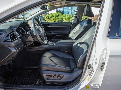 Used 2024 Toyota Camry XLE image 15