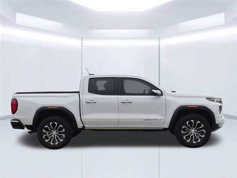 Used 2026 GMC Canyon Denali AWD/4WD image 8