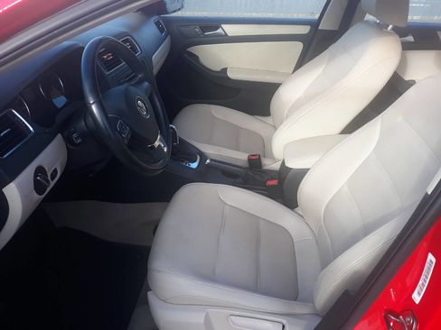 Used 2012 Volkswagen Jetta SE image 19