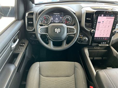 Used 2025 RAM 1500 Big Horn image 41