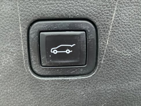 Used 2021 Buick Enclave Essence w/ Experience Buick Package image 31