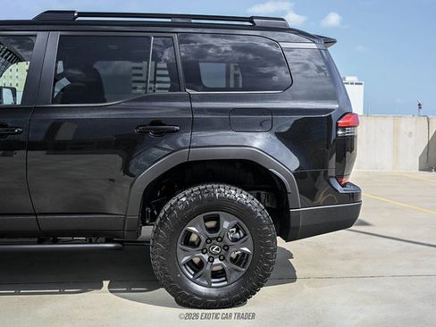 Used 2026 Lexus GX 550 AWD/4WD image 3