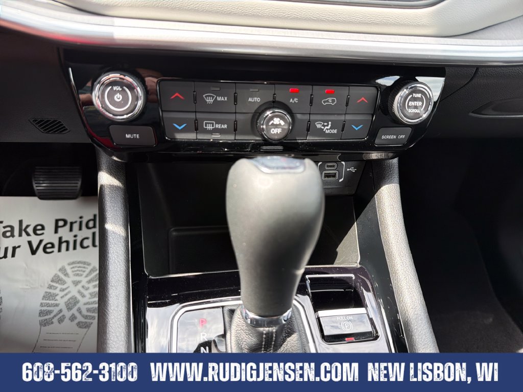 Used 2025 Jeep Compass Limited AWD/4WD image 17