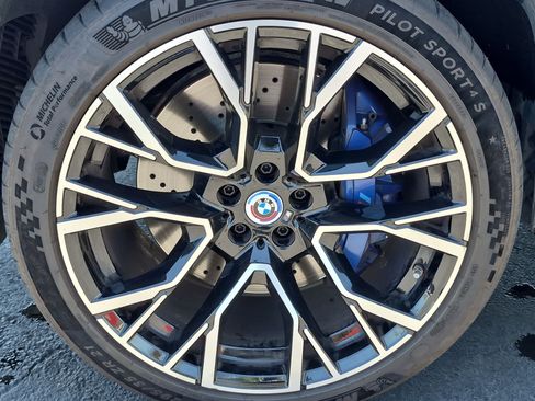 Used 2022 BMW X5 M w/ Competition Package 2 AWD/4WD image 13