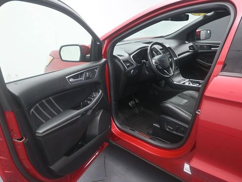 Used 2020 Ford Edge ST w/ Equipment Group 401A AWD/4WD image 12