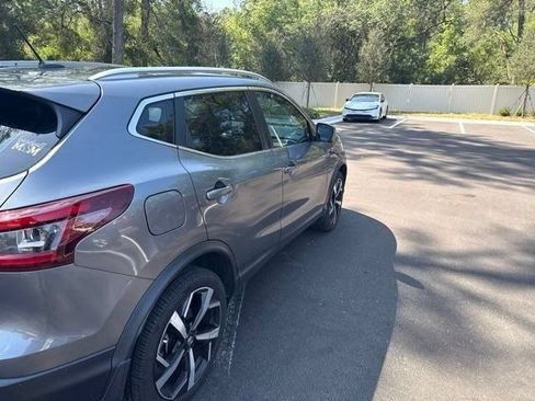 Used 2020 Nissan Rogue Sport SL w/ Premium Package FWD image 5