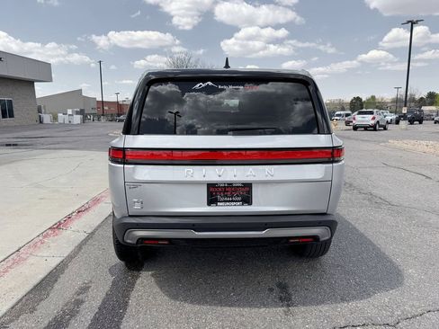 Used 2024 Rivian R1S Adventure AWD/4WD image 7