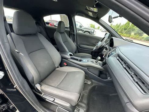 Used 2022 Honda HR-V Sport image 18