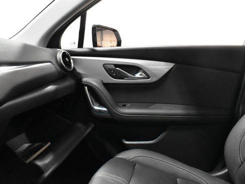 Used 2023 Chevrolet Blazer LT w/ LPO, Floor Liner Package FWD image 22