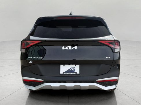 Certified 2025 Kia Sportage LX image 9