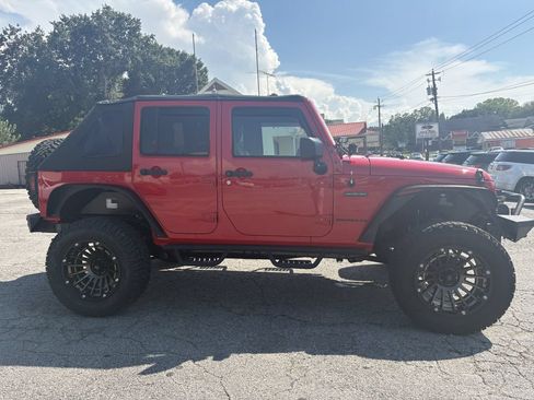 Used 2016 Jeep Wrangler Unlimited Sport AWD/4WD image 7