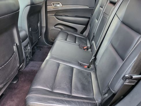 Used 2017 Jeep Grand Cherokee Limited w/ Trailer Tow Group IV image 31