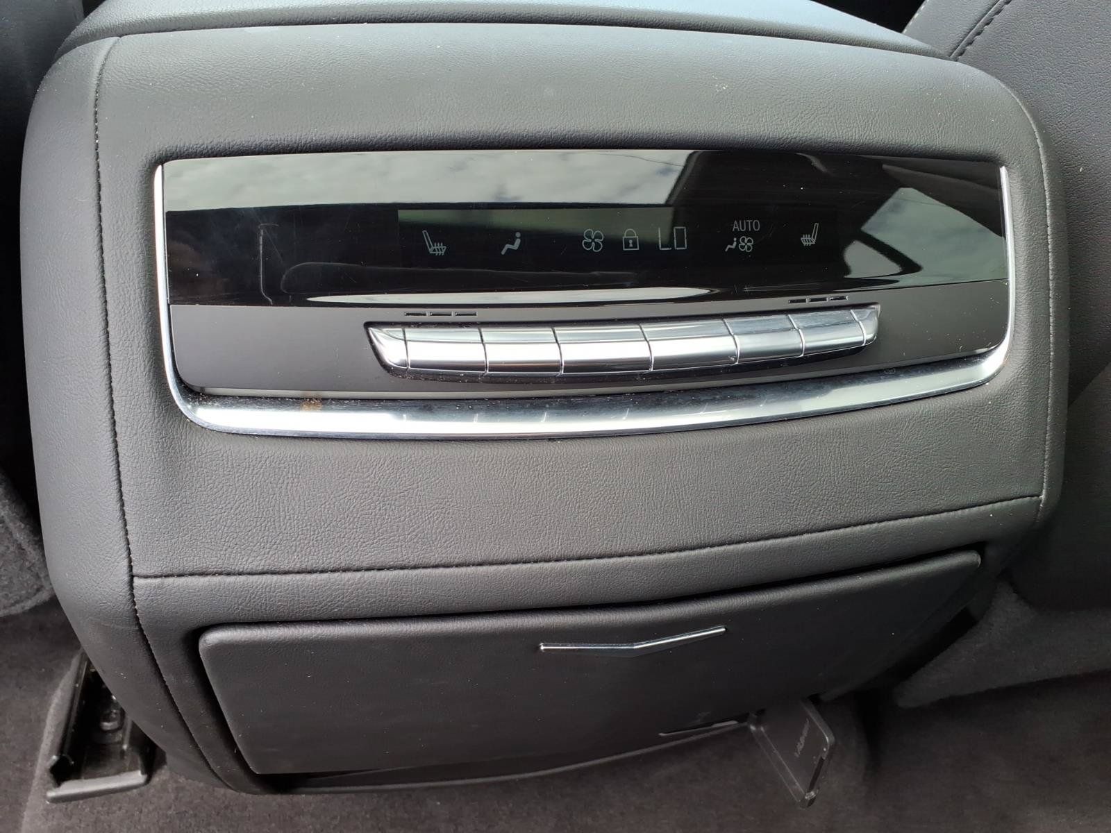 Certified 2023 Cadillac Escalade Premium Luxury w/ LPO, Floor Liner Package AWD/4WD image 18