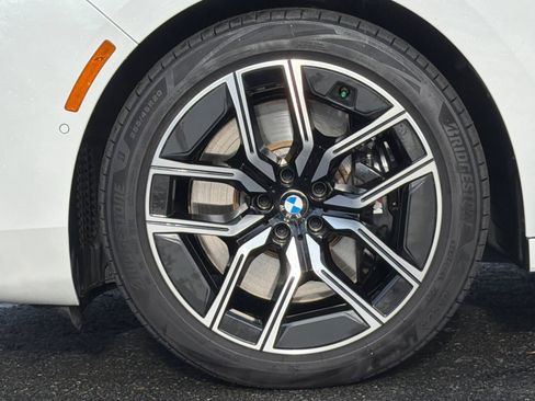 Certified 2023 BMW 740i image 38