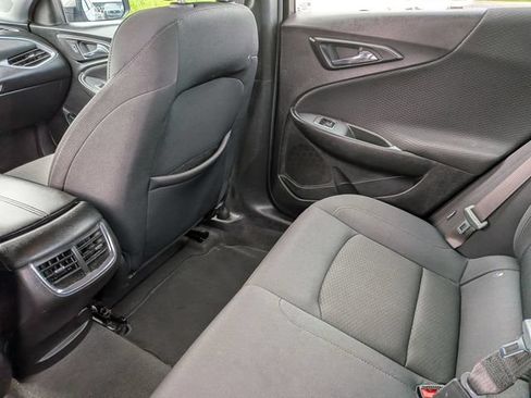 Used 2025 Chevrolet Malibu LT FWD image 33