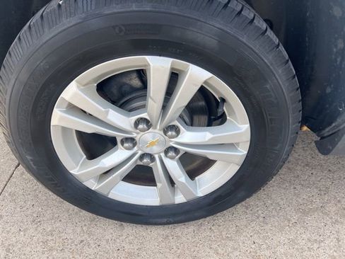 Used 2015 Chevrolet Equinox LT w/ Driver Convenience Package image 11