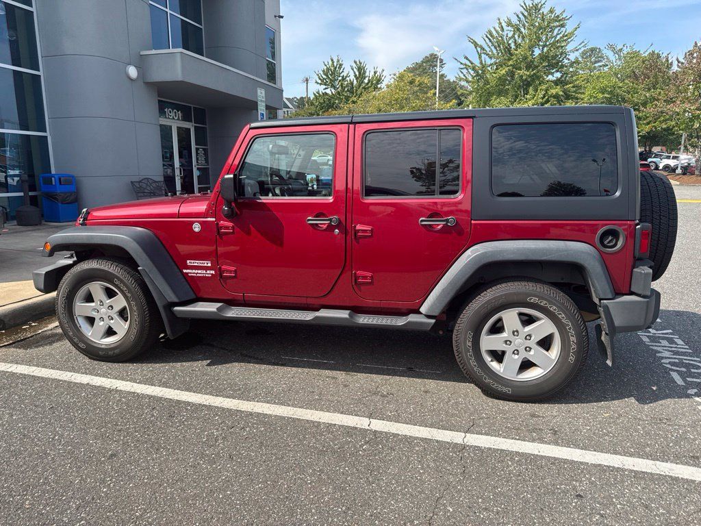 Used 2013 Jeep Wrangler Unlimited Sport AWD/4WD image 11