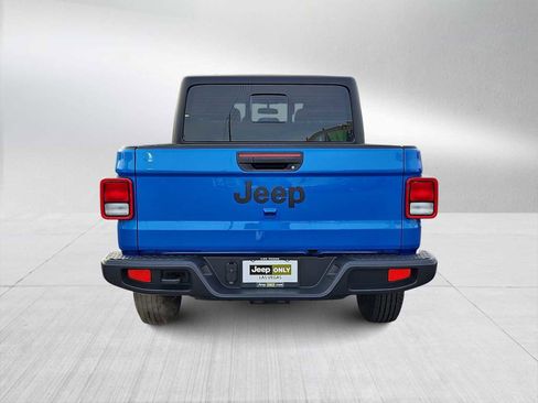 New 2026 Jeep Gladiator Sport image 7