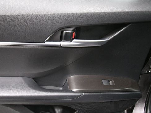 Used 2024 Toyota Camry SE w/ Cold Weather Package FWD image 21