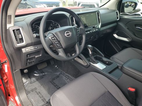 Certified 2025 Nissan Frontier SV RWD image 14