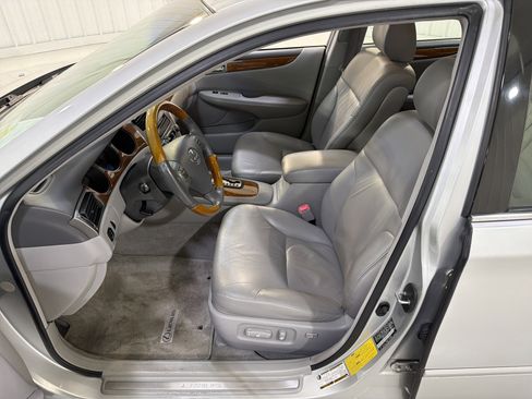 Used 2005 Lexus ES 330 image 11