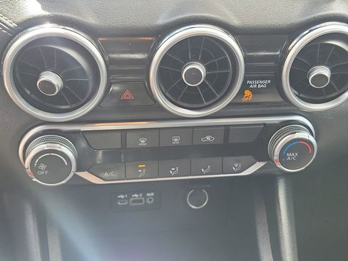 Used 2022 Nissan Sentra SV w/ Trunk Package FWD image 21