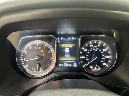 Used 2018 Nissan Titan Platinum Reserve AWD/4WD image 7
