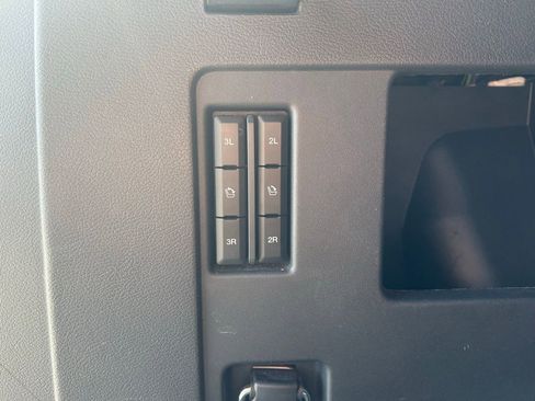 Used 2023 Ford Expedition Max Platinum AWD/4WD image 8