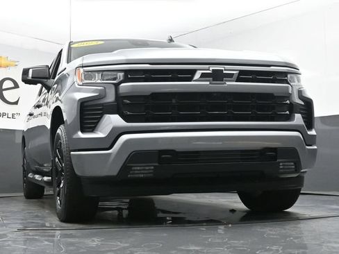 Used 2023 Chevrolet Silverado 1500 RST w/ Convenience Package II AWD/4WD image 3