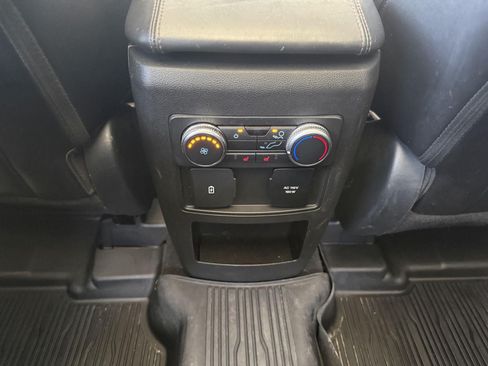 Used 2021 Ford Explorer Platinum AWD/4WD image 13
