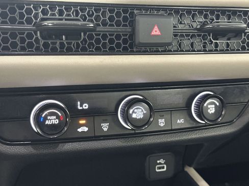 Used 2023 Honda HR-V LX image 19