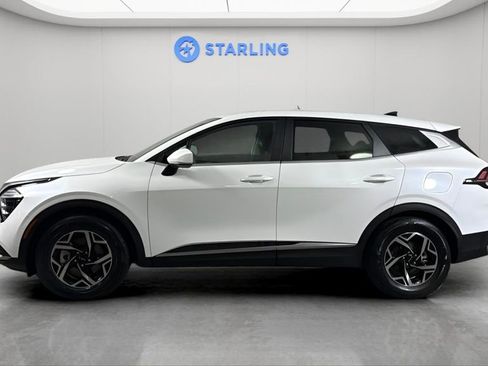 Used 2024 Kia Sportage LX FWD image 4