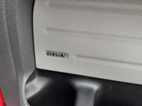 Used 2013 Ford F150 Platinum AWD/4WD image 17