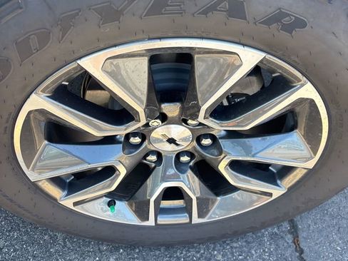 Used 2024 Chevrolet Silverado 1500 RST image 17