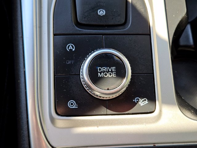 Certified 2023 Ford Explorer XLT w/ Equipment Group 202A AWD/4WD image 23