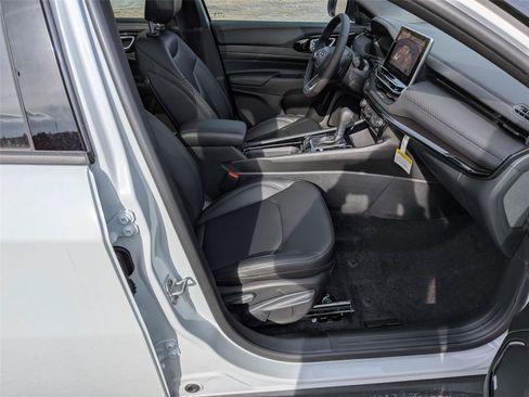 New 2026 Jeep Compass Limited w/ Sun, Sound & Navigation Group AWD/4WD image 34