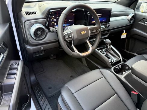 New 2026 Chevrolet Colorado LT image 8