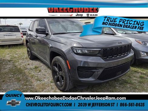 Used 2023 Jeep Grand Cherokee Altitude AWD/4WD image 1